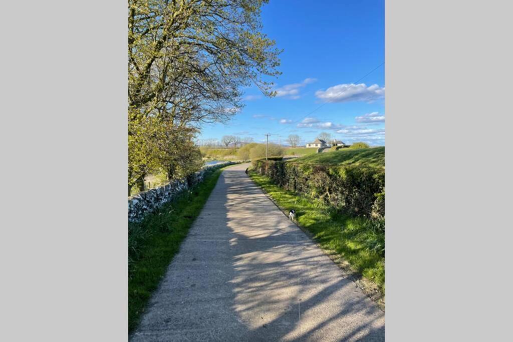 ניוטון סטיוארט Galloway Farmstay Broughton מראה חיצוני תמונה